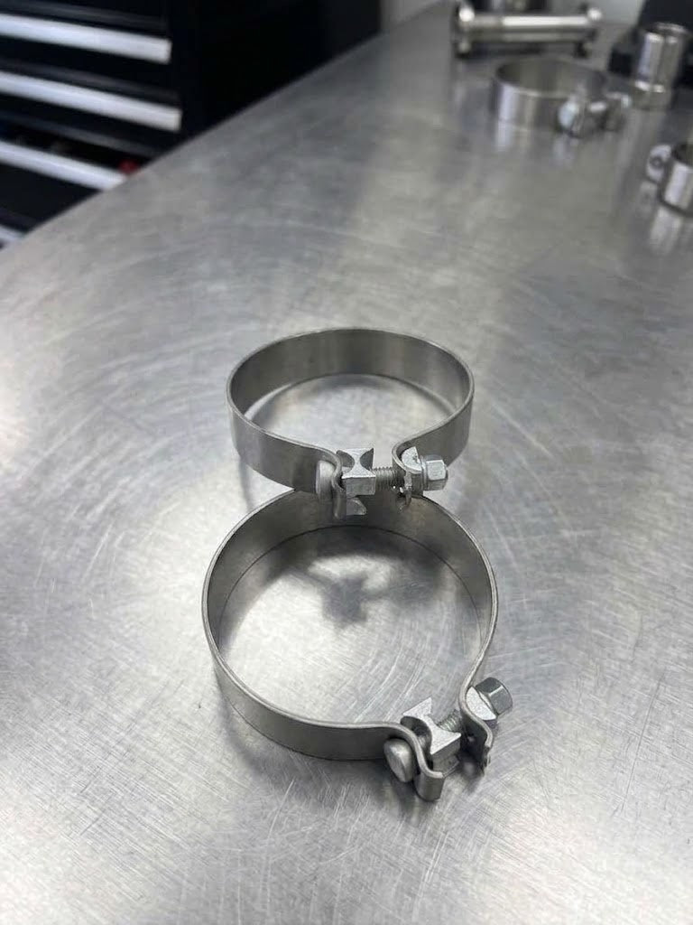 Freightliner 5" Exhaust Clamps 04-30813-000 Set Of 2 For Cascadia & X-Series cover