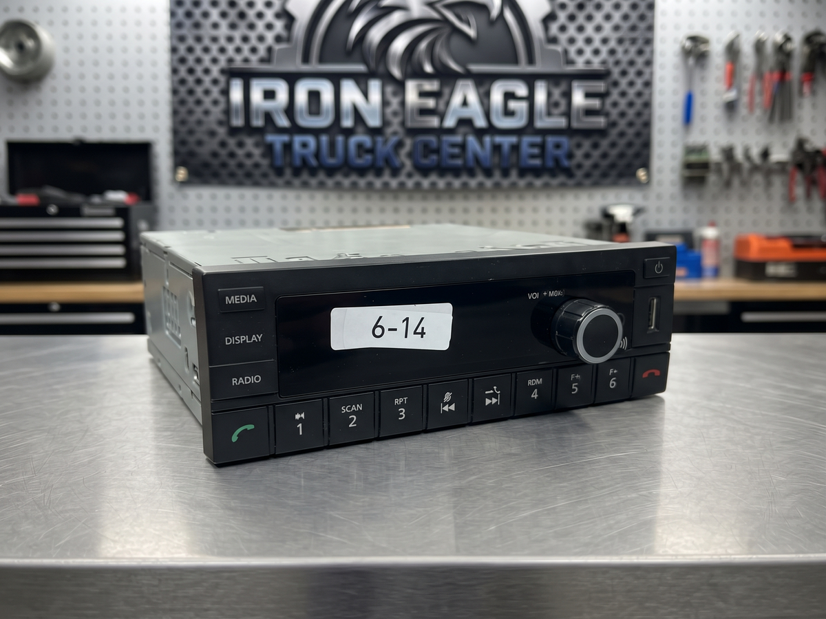 International AM/FM USB Radio 4154492C1 Fits International LT Trucks