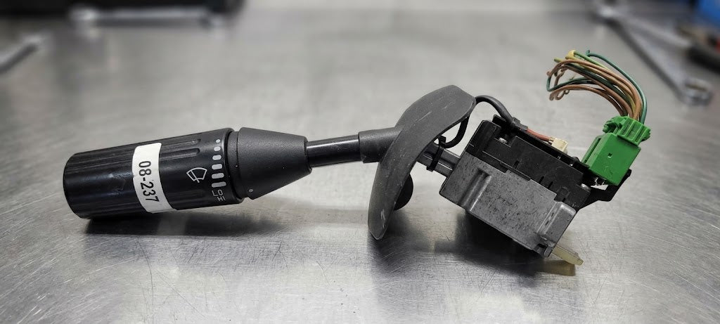 Freightliner Stalk Switch Left A06-52311-001 For Cascadia, M2